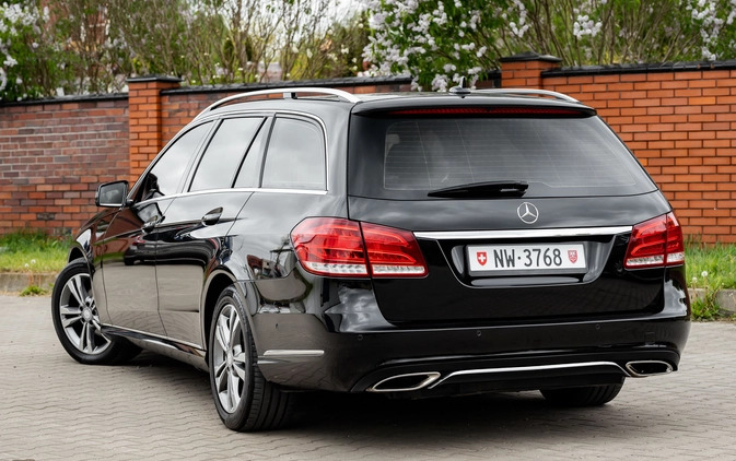Mercedes-Benz Klasa E cena 62900 przebieg: 208000, rok produkcji 2013 z Warszawa małe 667